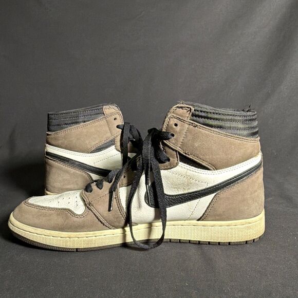 Jordan Air Jordan 1 Retro High OG Travis Scott Mocha & Air Jordan 11 Retro Snea… main image 8